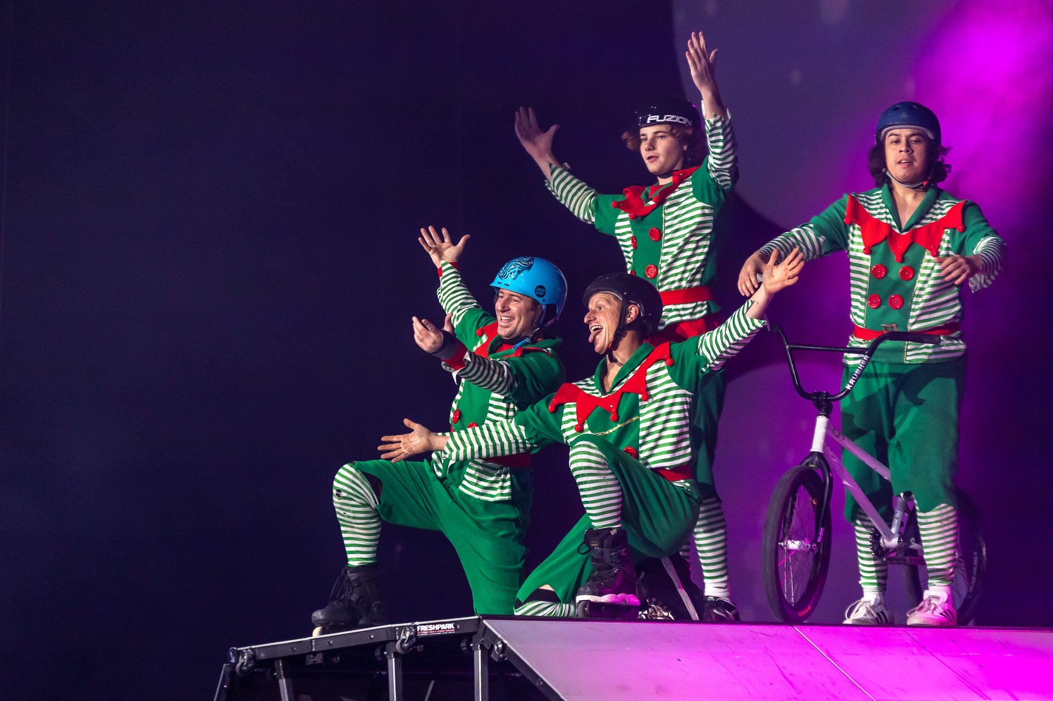 Holiday Dreams, A Spectacular Holiday Cirque Performers